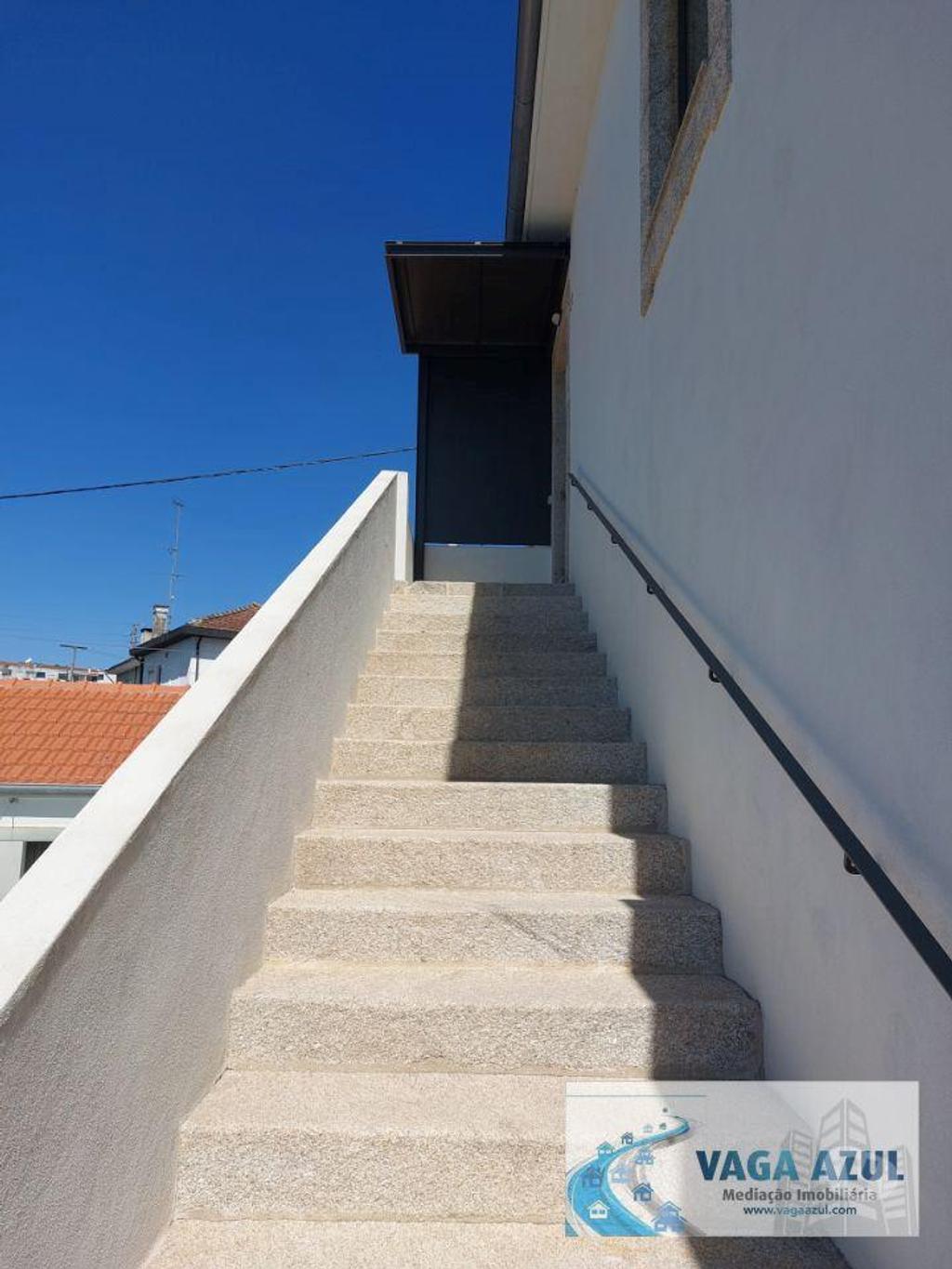 Imóveis para alugar Gondomar - Fotos para Casinha T2 Kitchenette à Estação de Rio Tinto