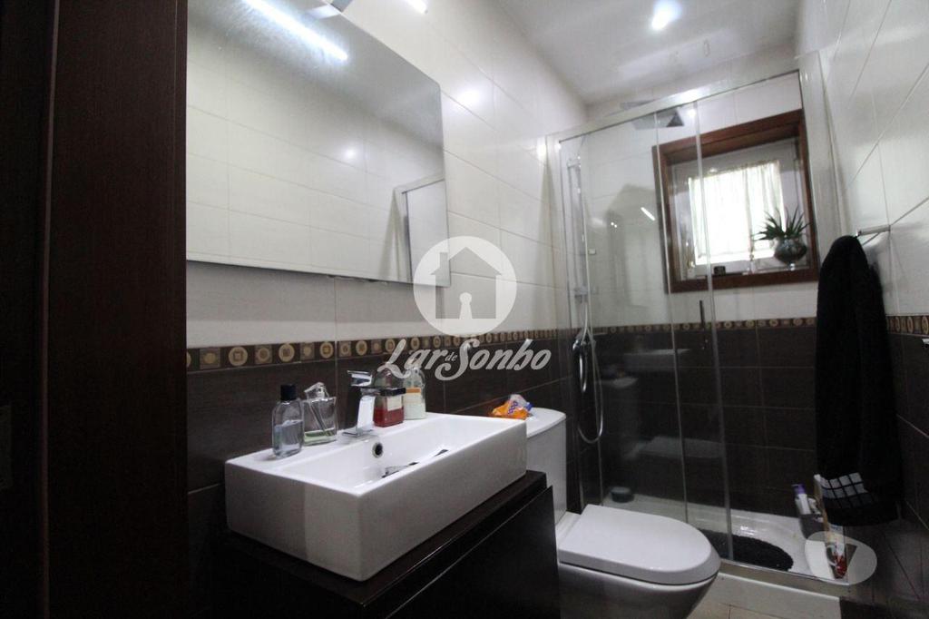 Apartamentos a venda Póvoa de Varzim - Fotos para Moradia com 3 quartos e espaço exterior a 5min. da cidade da