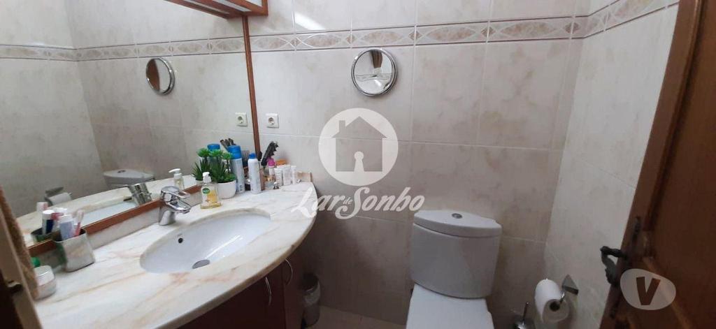 Comprar Loja Póvoa de Varzim - Fotos para Prédio com 281m2 a poucos minutos da praia da Póvoa de Varzim