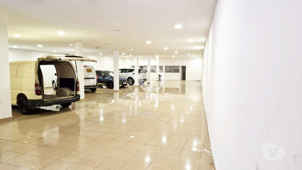 Comprar Loja Porto - Fotos para Loja com 459m2 em Paranhos, Porto