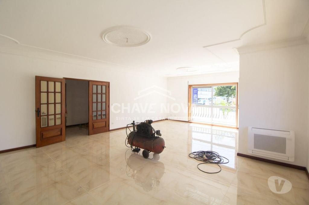 Apartamentos a venda Valongo - Fotos para Valongo-Moradia V3 Independente em Alfena - Porto (PRTBV 00444)