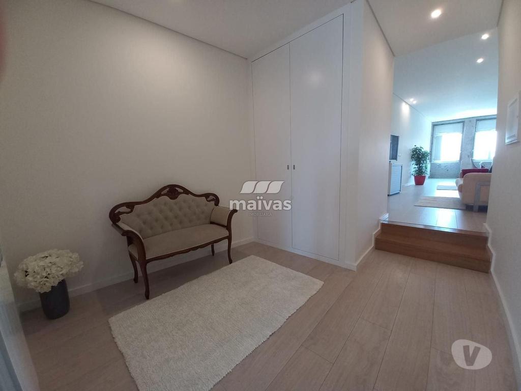 Imóveis para alugar Braga - Fotos para Apartamento T2 no Largo da Sra-a-Branca em Braga!