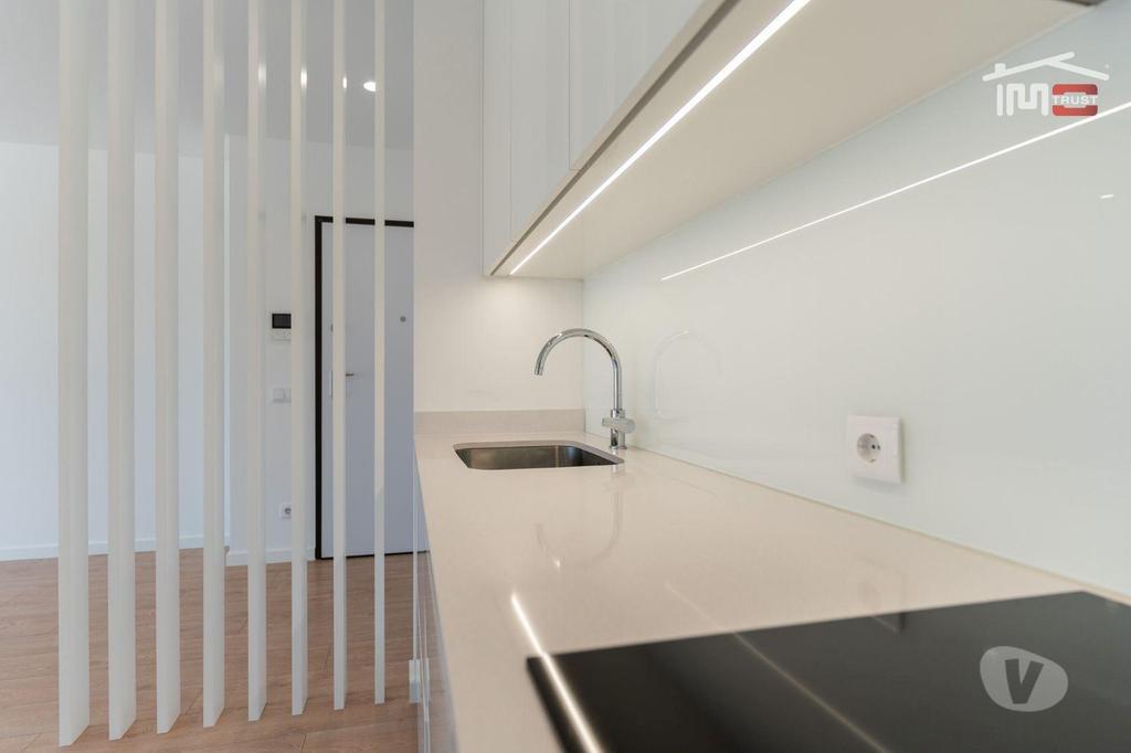 Apartamentos a venda Ourém - Fotos para Ourem-T1 de Luxo, no melhor Prédio de Ourém (1-A-000668)