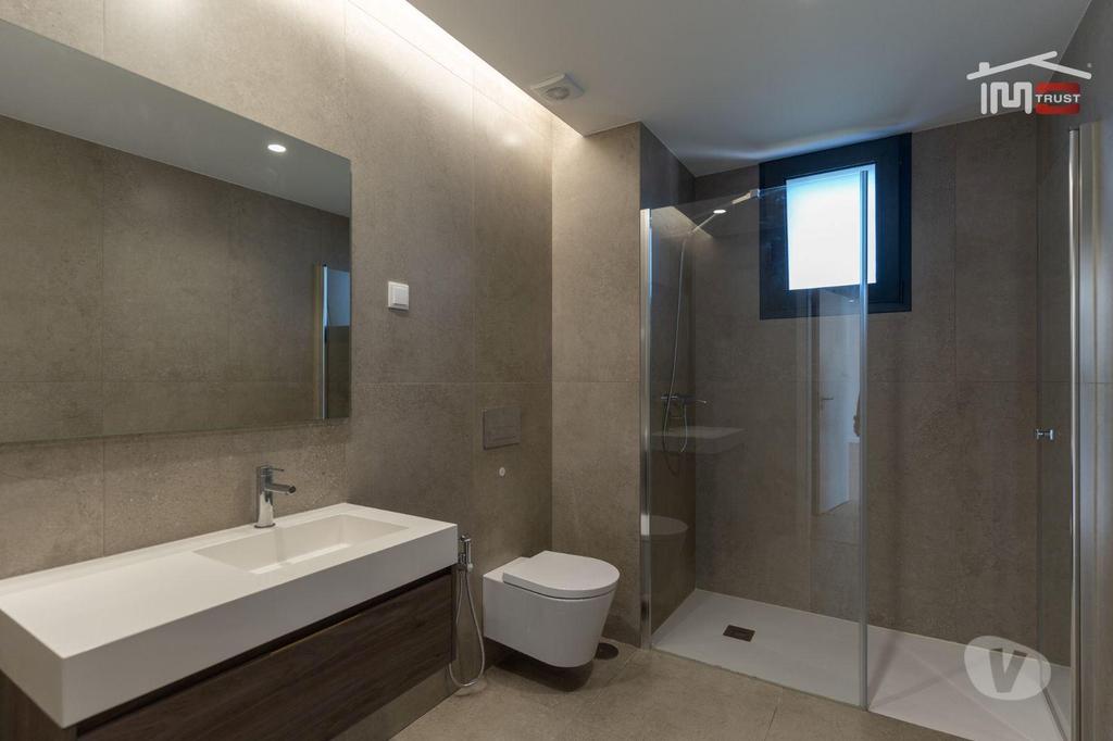Apartamentos a venda Ourém - Fotos para Ourem-T1 de Luxo, no melhor Prédio de Ourém (1-A-000668)