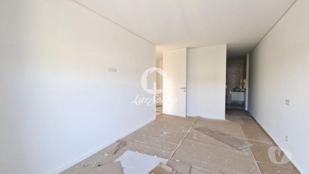 Apartamentos a venda Vila do Conde - Fotos para Andar moradia com 3 quartos, garagem e churrasqueira, em Rio