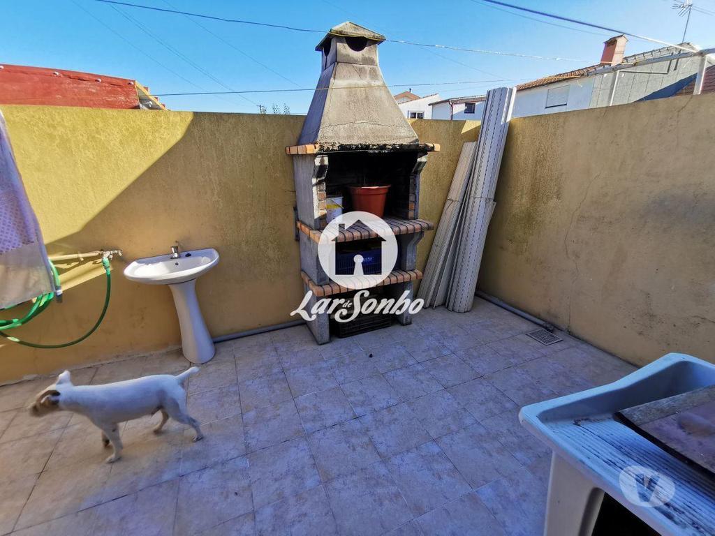 Apartamentos a venda Póvoa de Varzim - Fotos para Andar moradia T3 com G.F. p 2 carros em Terroso (240-A-25270)