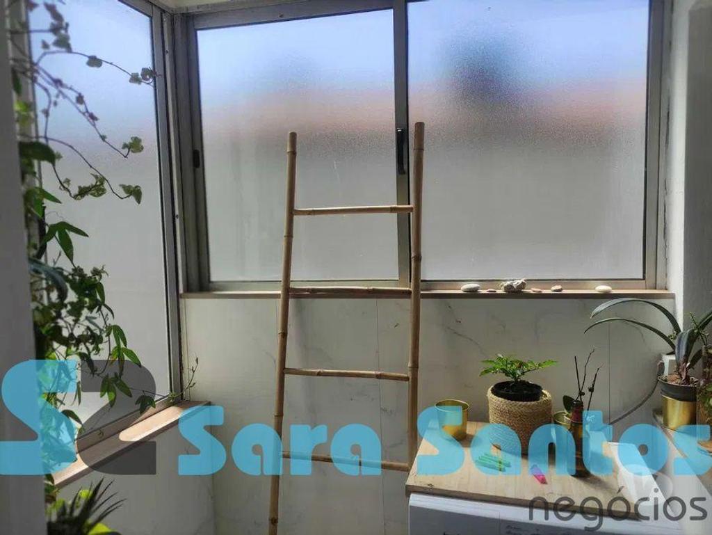 Apartamentos a venda Porto - Fotos para Porto-T1 Renovado C Cozinha Equipa ás Antas-Porto (SS0950)