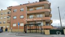 Apartamento T2 c Lugar de Garagem em Lourosa (Sta. Maria da