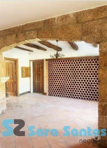 Casas a venda - Fotos para Quinta T7 C Piscina e Terreno com 4000m2-Penafiel (SS0954)