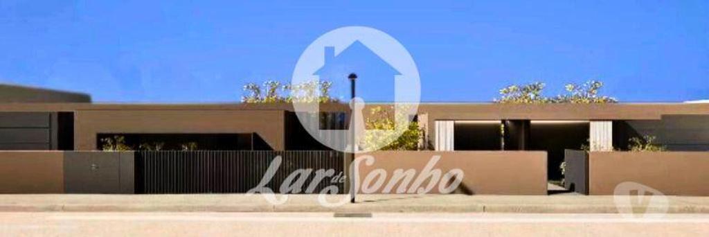 Apartamentos a venda Póvoa de Varzim - Fotos para Povoa-de-varzim-Moradia individual com Piscina (265-M-01601)