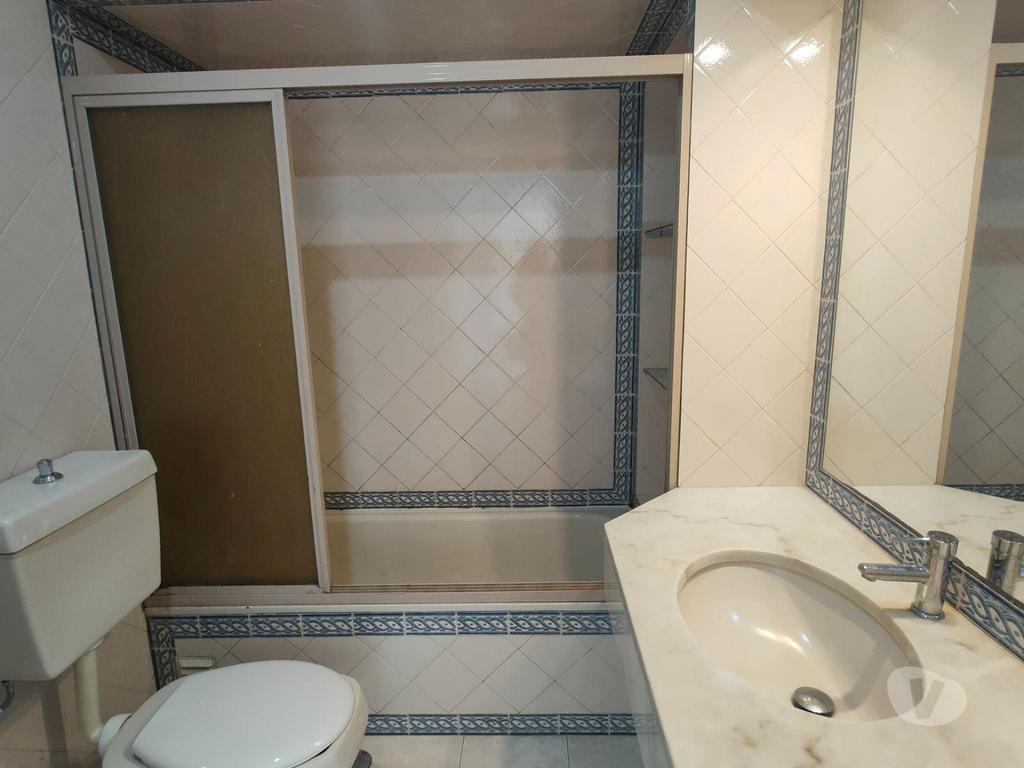 Apartamentos a venda Albufeira - Fotos para T2 com Varanda e Garagem na Zona Central de Albufeira -