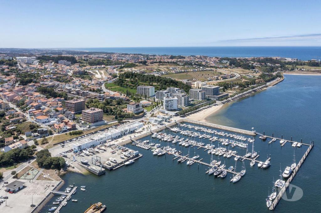 Apartamentos a venda Vila Nova de Gaia - Fotos para Apartamento T1 Novo c Lugar de Garagem em Canidelo (GN 02055)