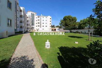 Casas e apartamentos - venda - Fotos para T1 com piscina e vista mar a 300 mts da praia (parchal A 00305)