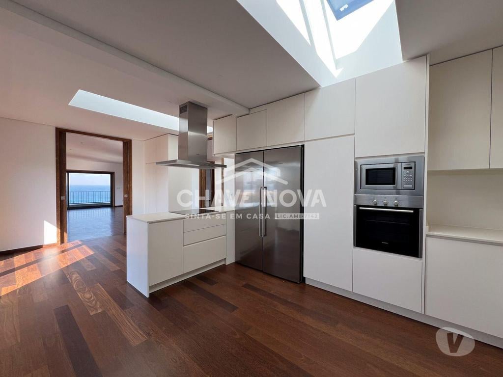 Apartamentos a venda Vila Nova de Gaia - Fotos para Apartamento T4+1, 1ª linha de Mar em Canidelo (AR 04549)
