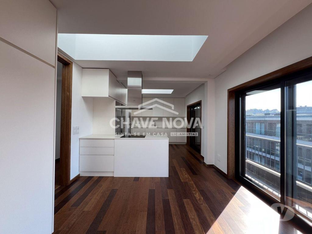 Apartamentos a venda Vila Nova de Gaia - Fotos para Apartamento T4+1, 1ª linha de Mar em Canidelo (AR 04549)