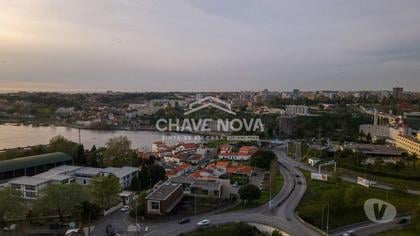 Casas a venda - Fotos para Apartamento T3 a nível do 9ªandar 2 lugares de garagem e arrumos