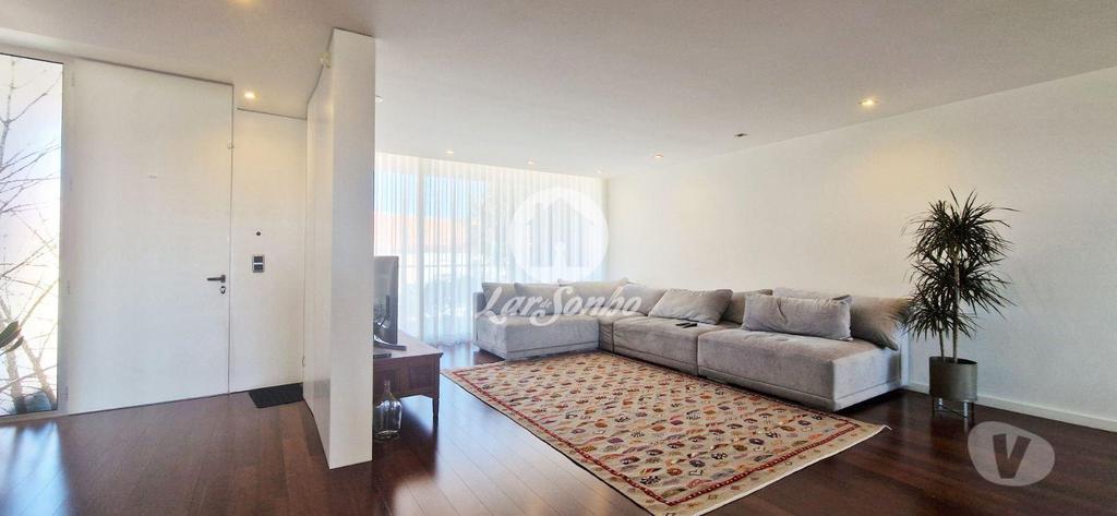 Apartamentos a venda Vila do Conde - Fotos para Moradia T4 COMO NOVA a 600m do metro com garagem fechada para 4