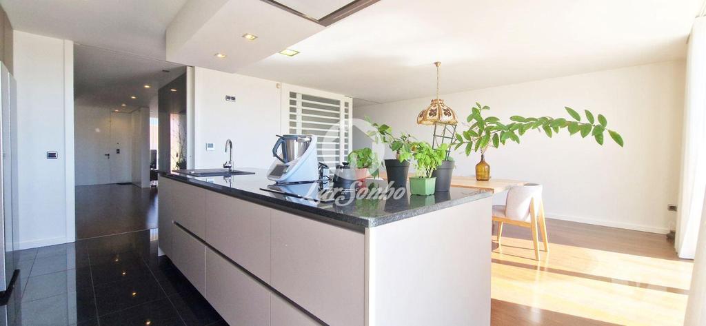 Apartamentos a venda Vila do Conde - Fotos para Moradia T4 COMO NOVA a 600m do metro com garagem fechada para 4