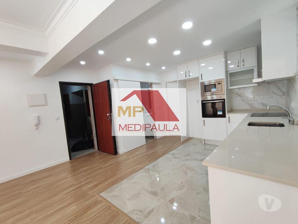Apartamentos a venda Sintra - Fotos para T2 Tapada das Mercês, Bem localizado, perto da estação,