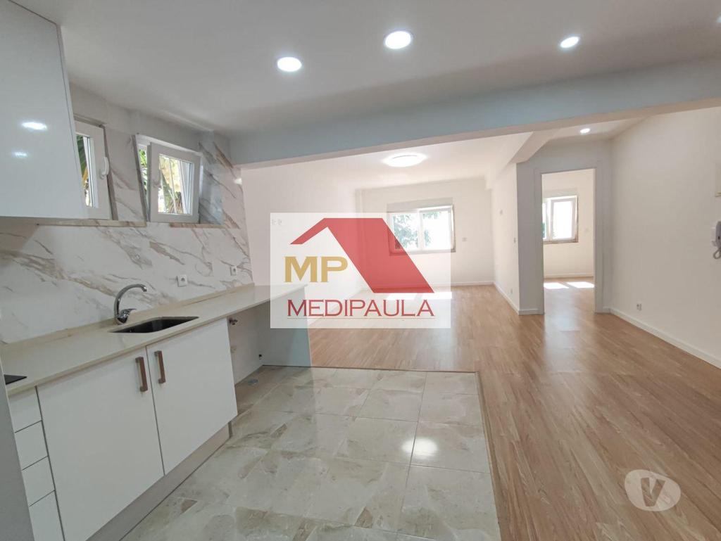 Apartamentos a venda Sintra - Fotos para T2 Tapada das Mercês, Bem localizado, perto da estação,