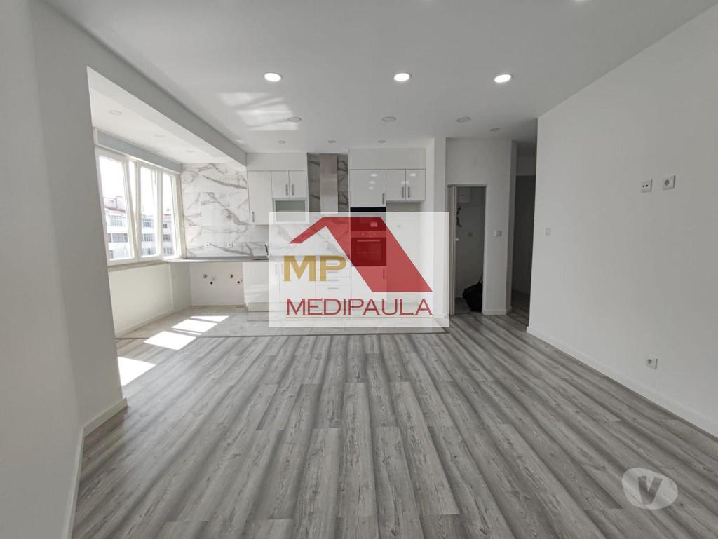 Apartamentos a venda Sintra - Fotos para T2 - REMODELADO A ESTREAR - 2 MINUTOS A PÉ DA ESTAÇÃO - 2
