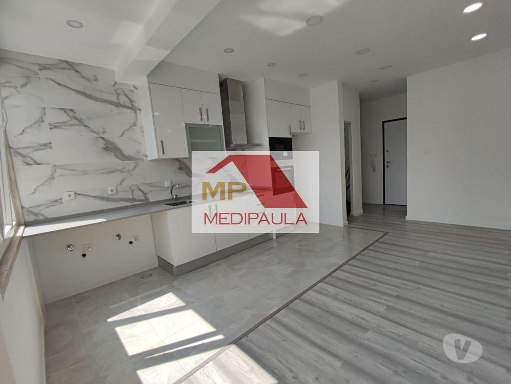 Apartamentos a venda Sintra - Fotos para T2 - REMODELADO A ESTREAR - 2 MINUTOS A PÉ DA ESTAÇÃO - 2