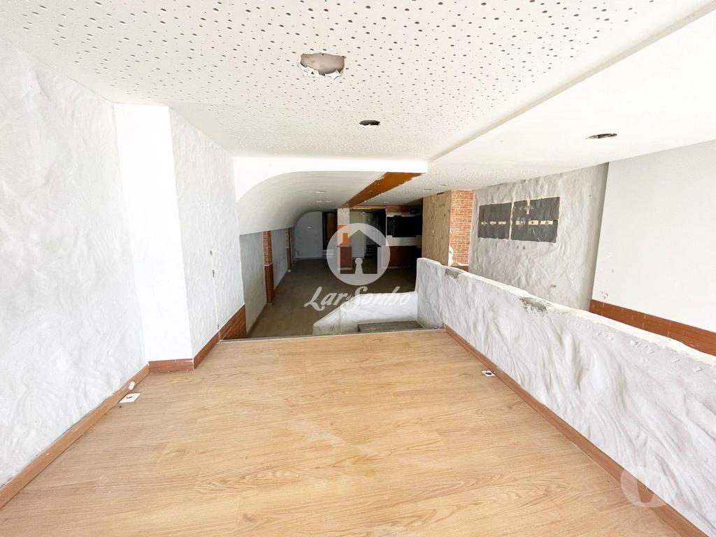 Comprar Loja Póvoa de Varzim - Fotos para Loja com 165 m2 na 1.ª linha de mar da Póvoa de Varzim!