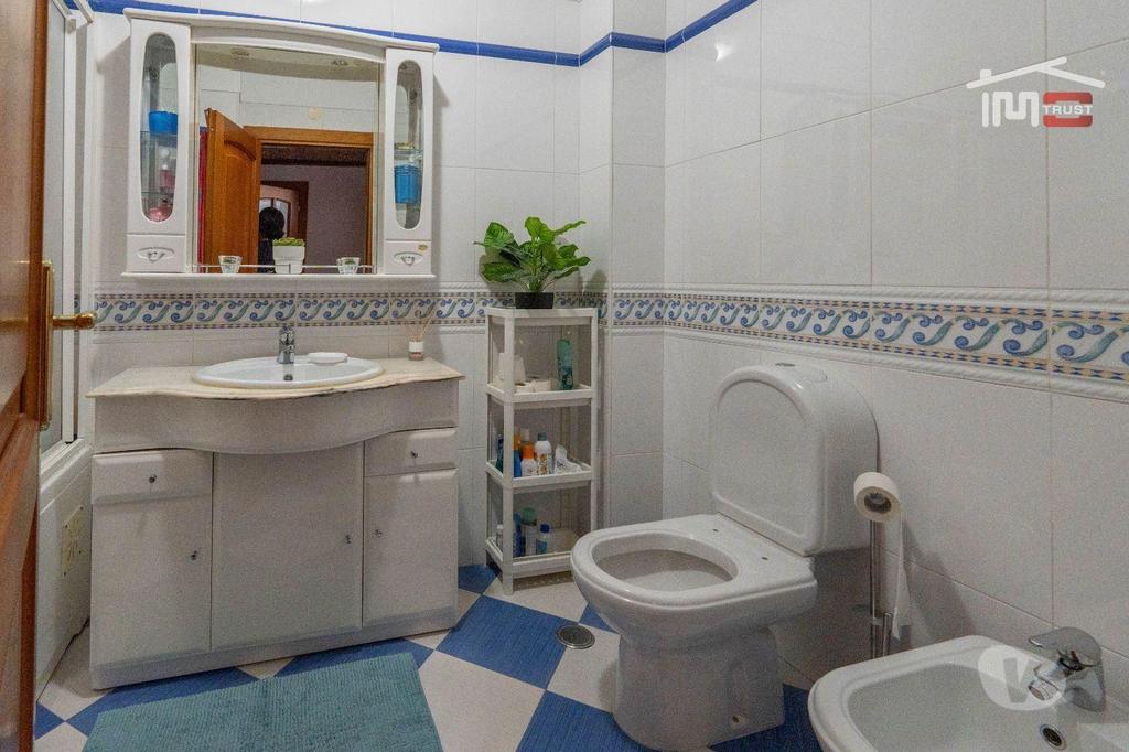 Apartamentos a venda Sintra - Fotos para Sintra-T2 Agualva com arrecadação e lugar de garagem (8-A-000085)