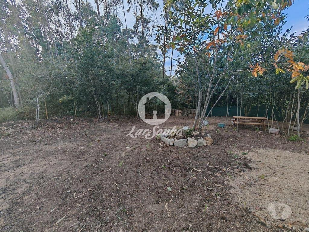 Terrenos Vila do Conde - Fotos para Terreno florestal vedado com 1.445m2 a 50m do metro de Mindelo,