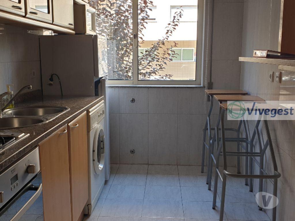 Imóveis para alugar Braga - Fotos para Apartamento T1 para Arrendar. Braga . Excelente localização.