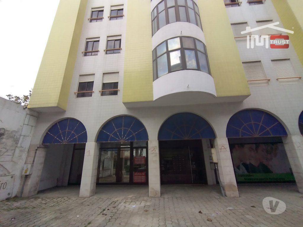 Comprar Loja Barreiro - Fotos para OPORTUNIDADE - LOJA 200m2 NO BARREIRO