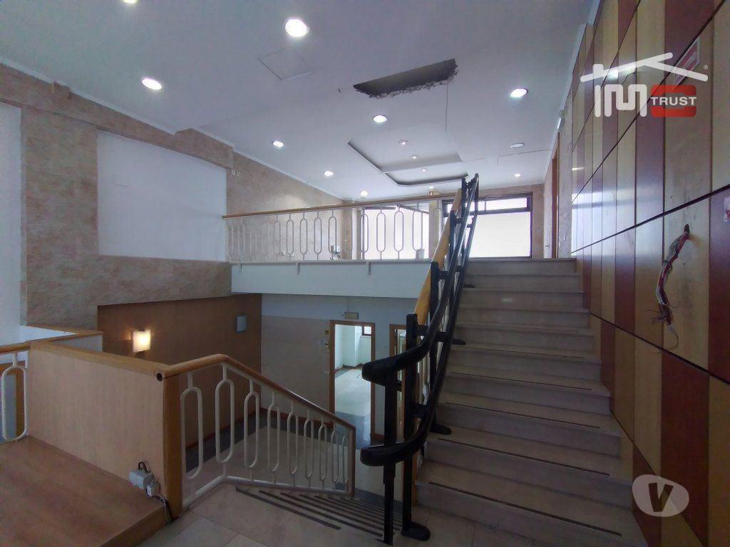 Comprar Loja Barreiro - Fotos para OPORTUNIDADE - LOJA 200m2 NO BARREIRO