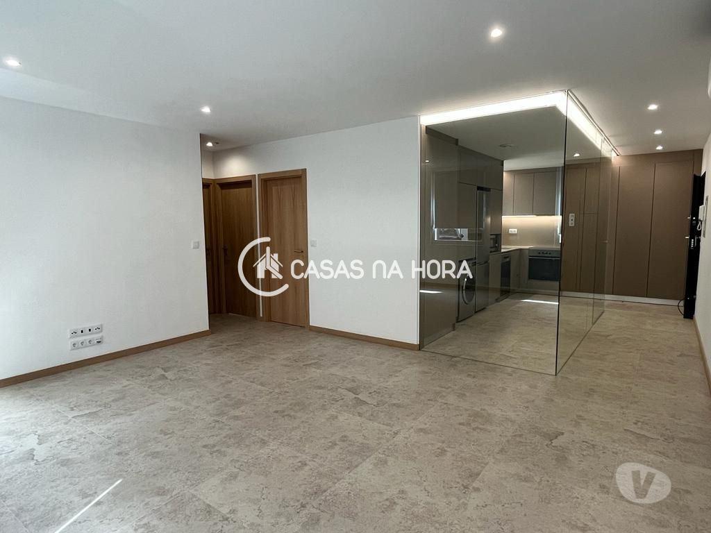 Imóveis para alugar Viseu - Fotos para T2 Com Cozinha Totalmente Equipada - Viseu