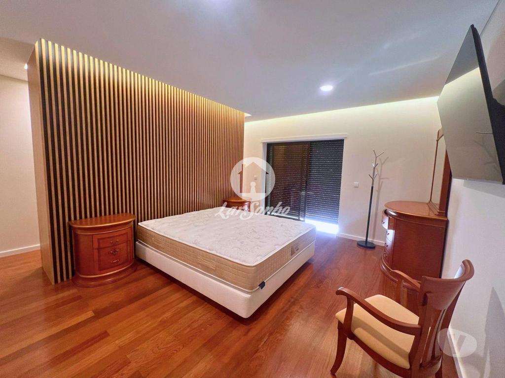 Apartamentos a venda Barcelos - Fotos para Barcelos-Moradia com acabamentos de Luxo (265-M-01133)