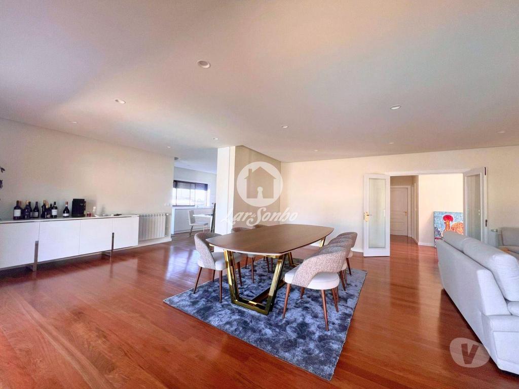 Apartamentos a venda Barcelos - Fotos para Barcelos-Moradia com acabamentos de Luxo (265-M-01133)