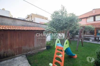 Apartamentos a venda - Fotos para Moradia T4 c garagem e jardim em Valadares - Centro (MAD 01903)