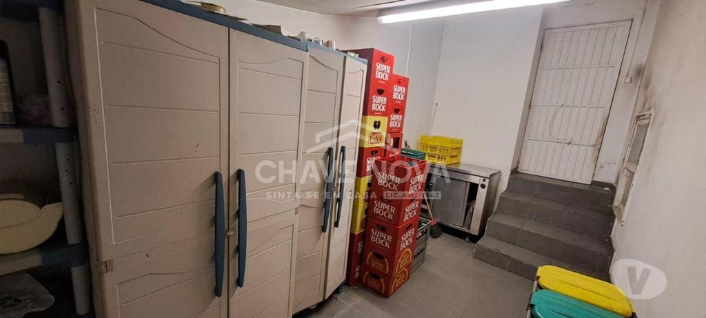 Comprar Loja Porto - Fotos para Estabelecimento comercial na Rua S. Roque da Lameira - Campanhã