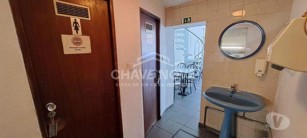 Comprar Loja Porto - Fotos para Estabelecimento comercial na Rua S. Roque da Lameira - Campanhã