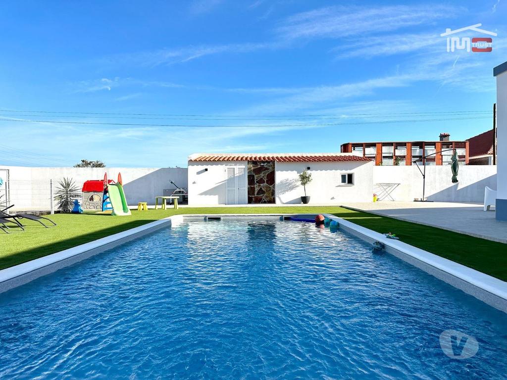 Terrenos Montijo - Fotos para Fantástica Quinta com 4 Moradias c Piscina, Garagem, anexos