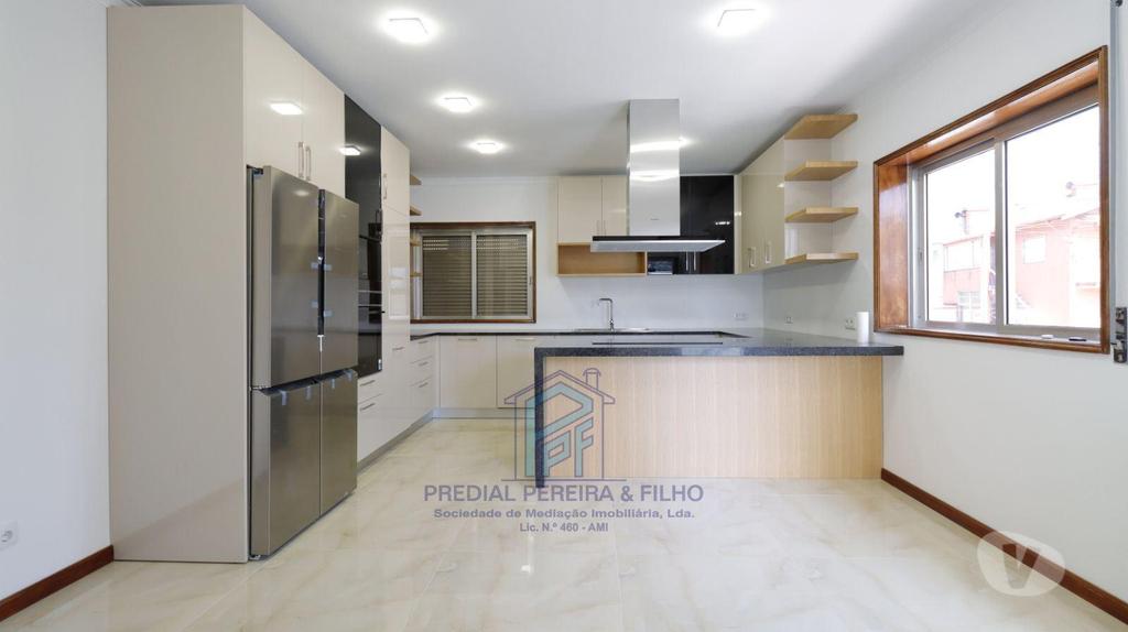 Apartamentos a venda Valongo - Fotos para Moradia 4 frentes Tipo chalé Remodelada Alfena Junto à