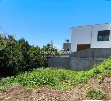 Terrenos a venda - Fotos para Lote de terreno para moradia de 4 frentes. Fânzeres. Gondomar