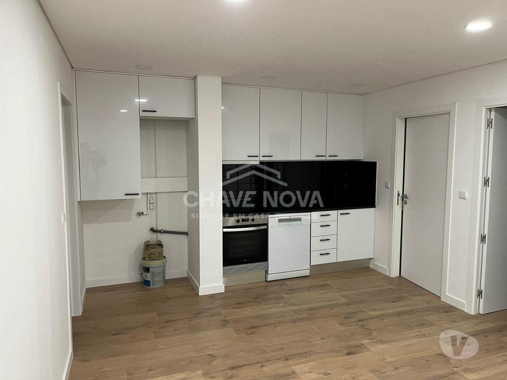 Apartamentos a venda Porto - Fotos para Porto-T2 Renovado no Centro do Porto (Santa Catarina) (MAD 01910)