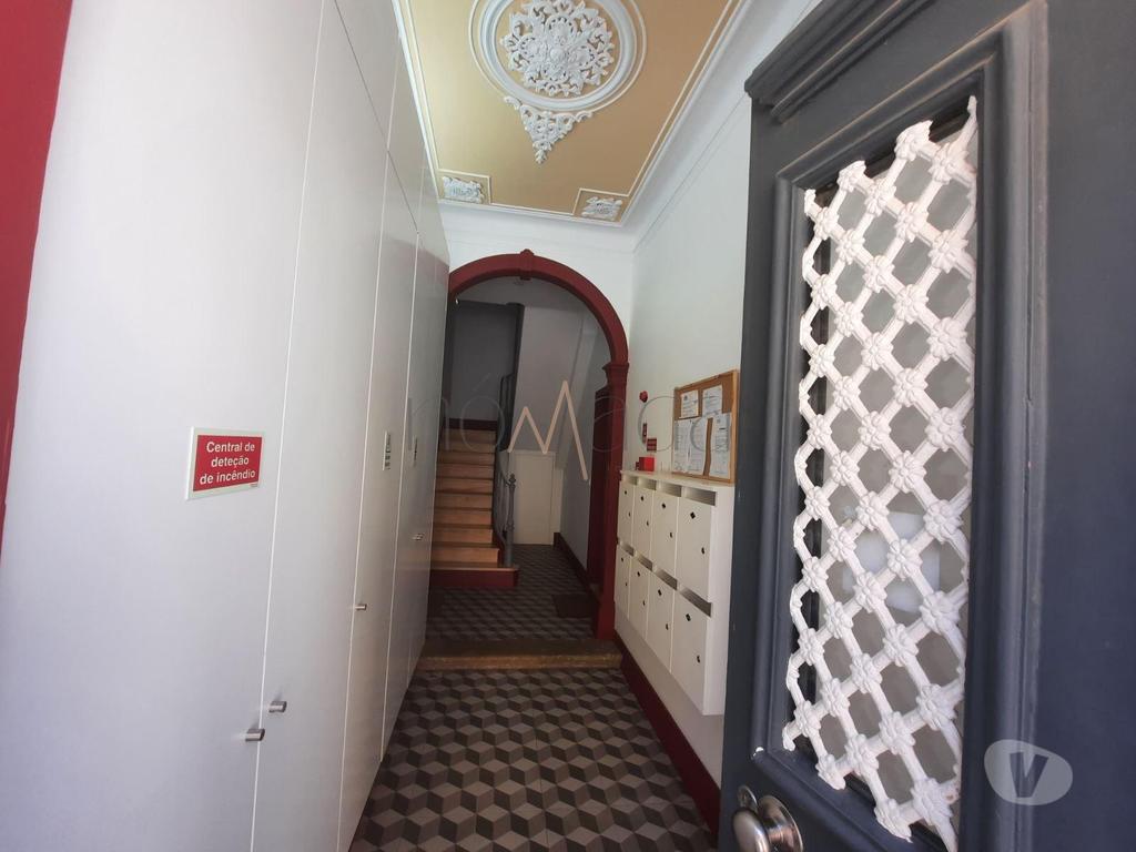 Apartamentos a venda Almada - Fotos para Apartamento T1 recente, de arquitectura tradicional, na Cova da