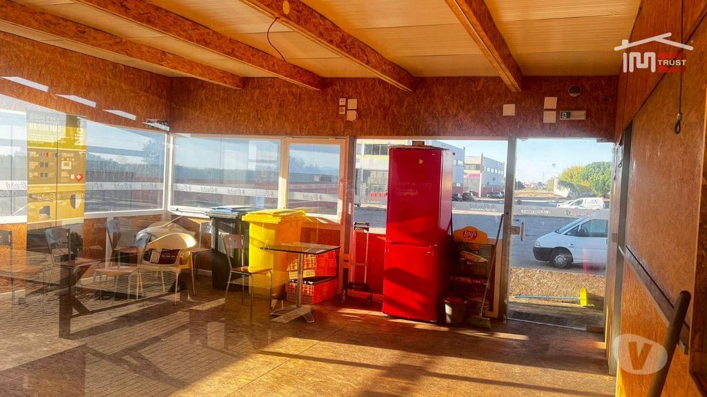 Comprar Loja Montijo - Fotos para Trespassa-se Snack Bar Totalmente Equipada com Esplanada e...