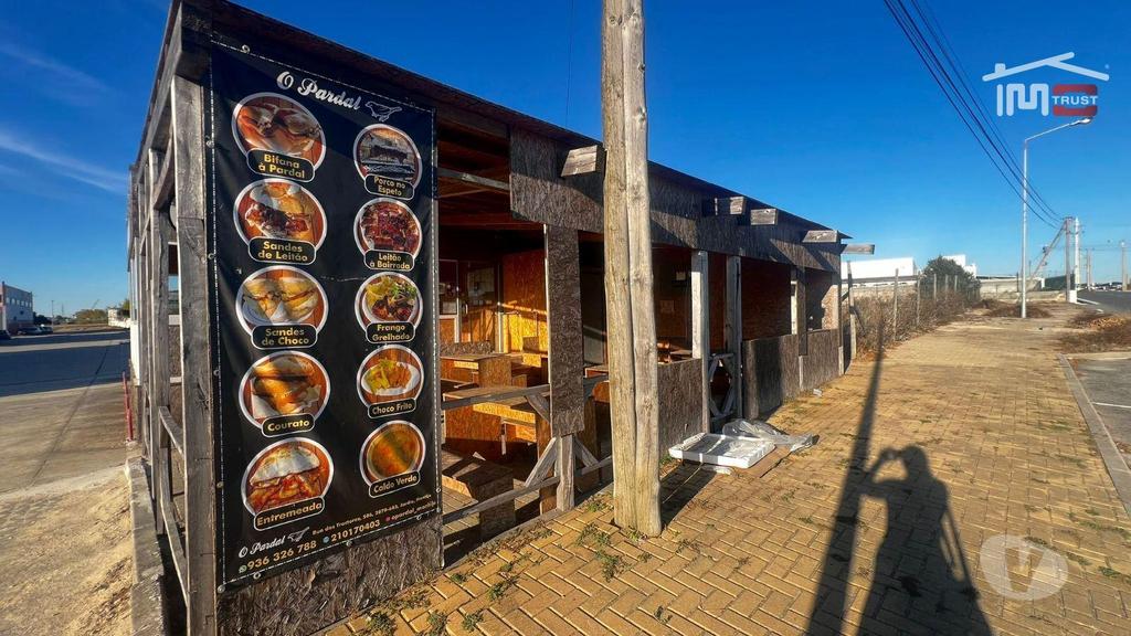 Comprar Loja Montijo - Fotos para Trespassa-se Snack Bar Totalmente Equipada com Esplanada e...