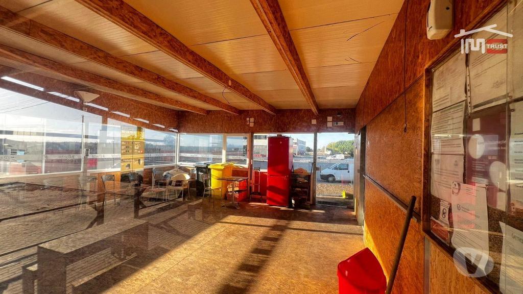 Comprar Loja Montijo - Fotos para Trespassa-se Snack Bar Totalmente Equipada com Esplanada e...