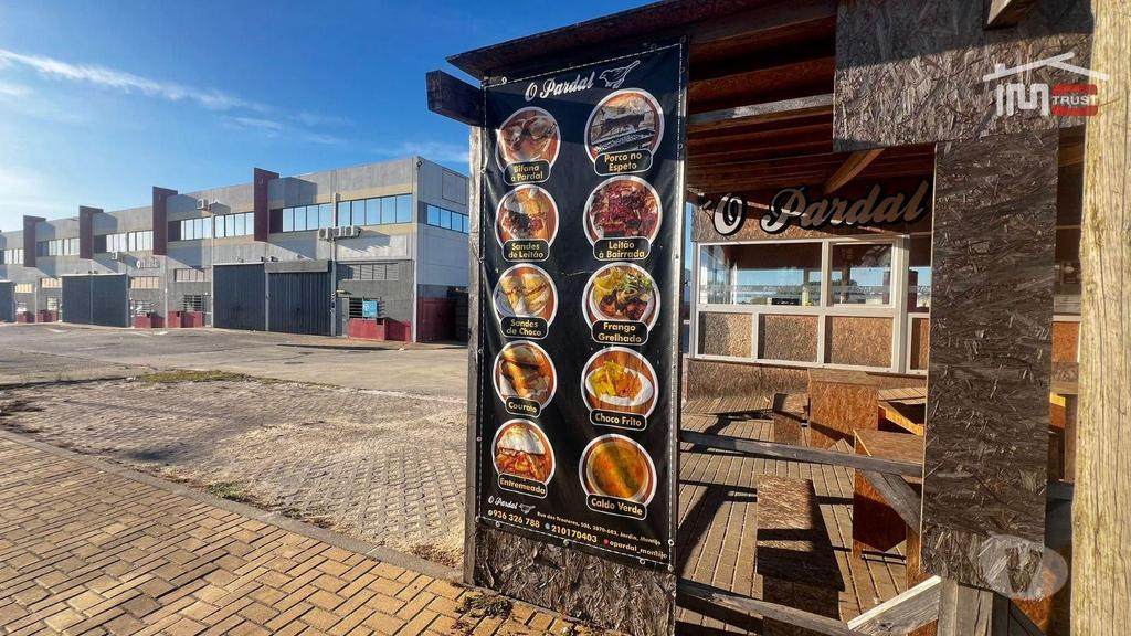 Comprar Loja Montijo - Fotos para Trespassa-se Snack Bar Totalmente Equipada com Esplanada e...