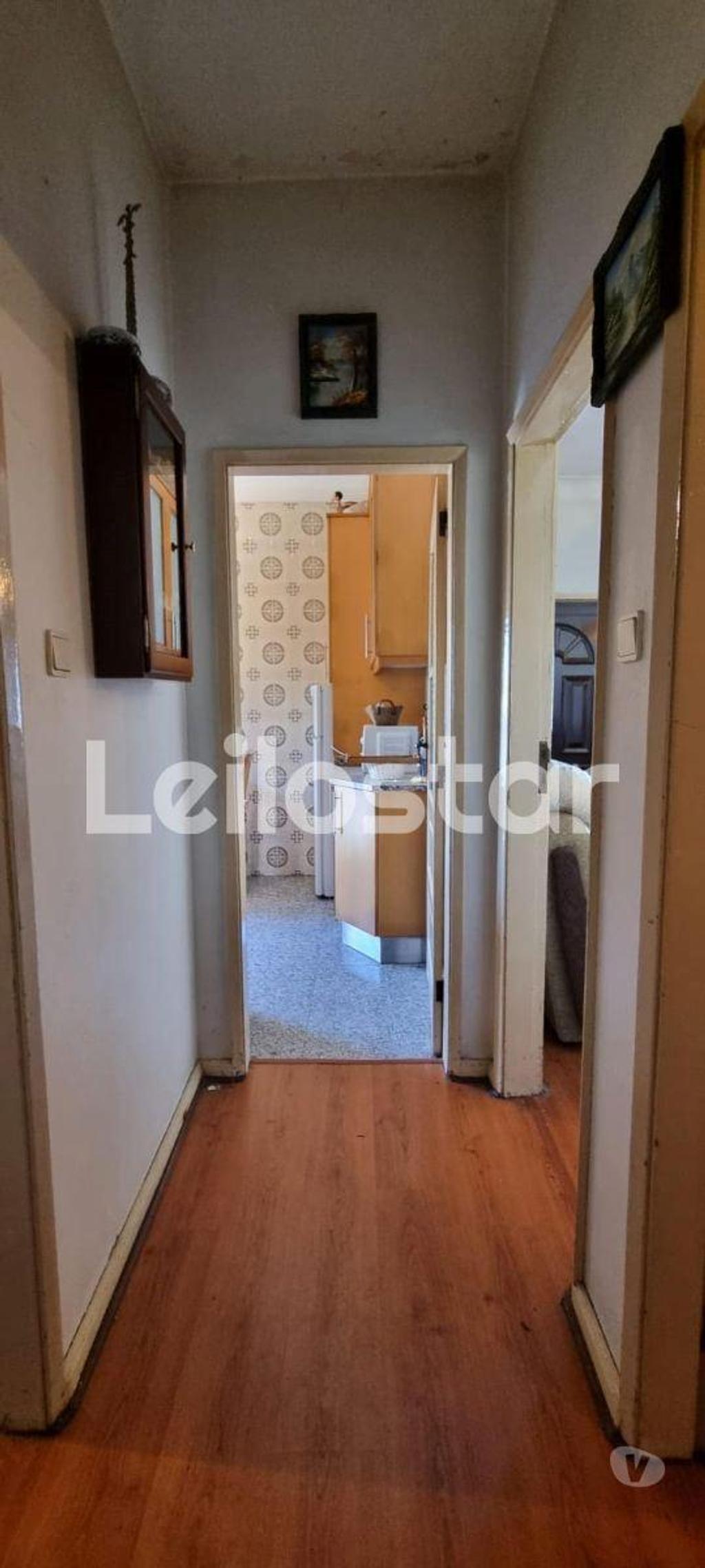 Apartamentos a venda Vila Nova de Gaia - Fotos para Moradia térrea 4 frentes com garagem e rendimento (00282)