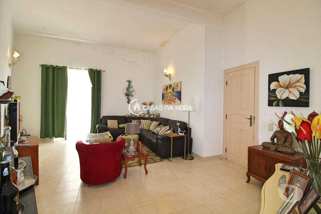 Apartamentos a venda Silves - Fotos para Andar de moradia T5 com pátio e garagem no centro histórico de