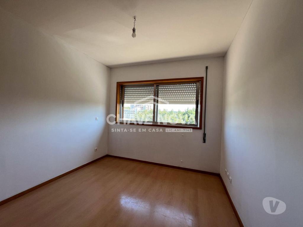 Apartamentos a venda Maia - Fotos para Maia-Apartamento T3 em Moreira c garagem (MAI 02243)